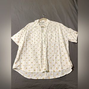 Madewell sun-pattern white button down short sleeve top, size L